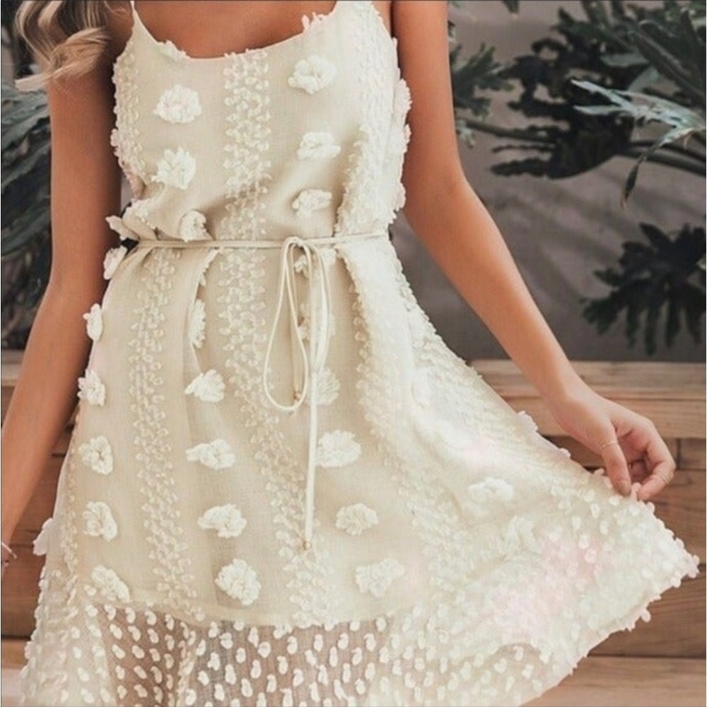 Simplee Western Boho 3D Floral Applique Mini Dress Swiss Dot Cottagecore Ivory M